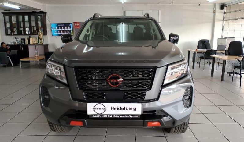 
								Nissan Navara 2.5D Pro-2X D Cab 4X2 At full									