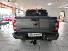 Nissan Navara 2.5D Pro-2X D Cab 4X2 At