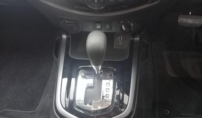 
								Nissan Navara 2.5D Pro-4X D Cab 4X4 At full									