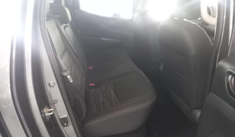
								Nissan Navara 2.5D Pro-4X D Cab 4X4 At full									