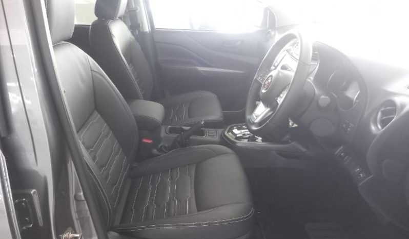 
								Nissan Navara 2.5D Pro-4X D Cab 4X4 At full									