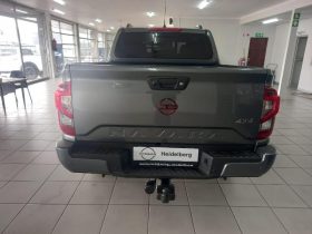 Nissan Navara 2.5D Pro-4X D Cab 4X4 At