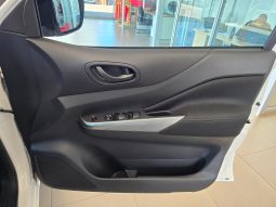 
										Nissan Navara 2.5D Xe D Cab 4X2 full									