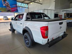 
										Nissan Navara 2.5D Xe D Cab 4X2 full									