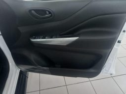 
										Nissan Navara 4X4 STEALTH AUTO D/CAB full									