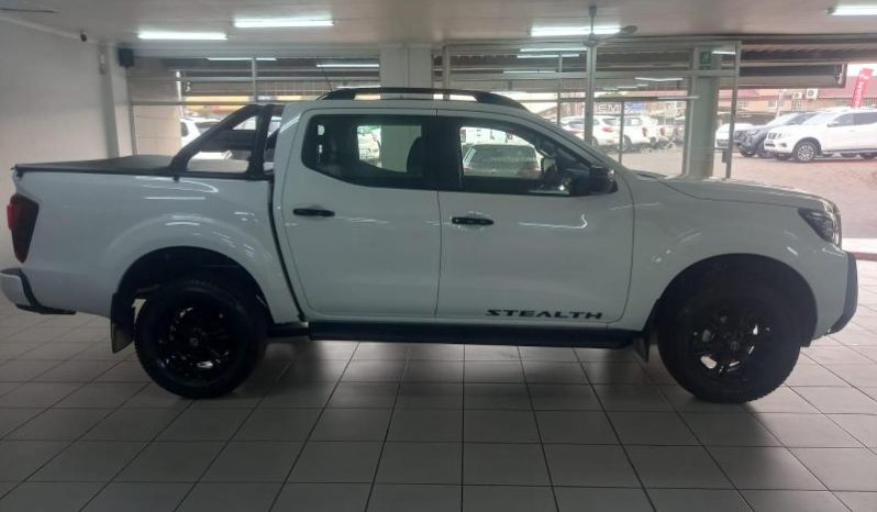 
								Nissan Navara 4X4 STEALTH AUTO D/CAB full									