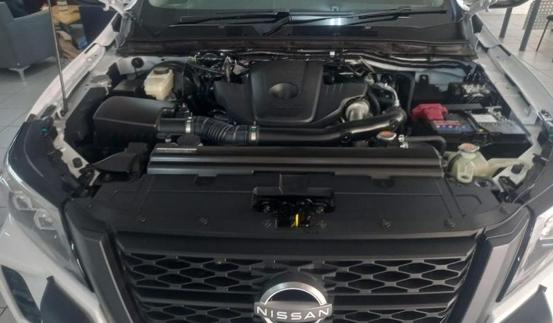 
								Nissan Navara 4X4 STEALTH AUTO D/CAB full									
