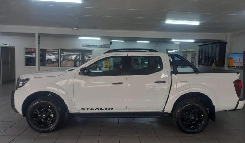 
								Nissan Navara 4X4 STEALTH AUTO D/CAB full									