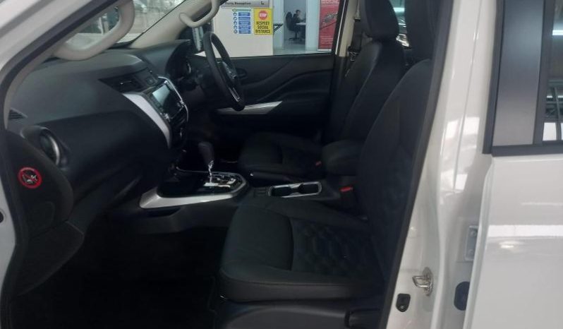 
								Nissan Navara 4X4 STEALTH AUTO D/CAB full									