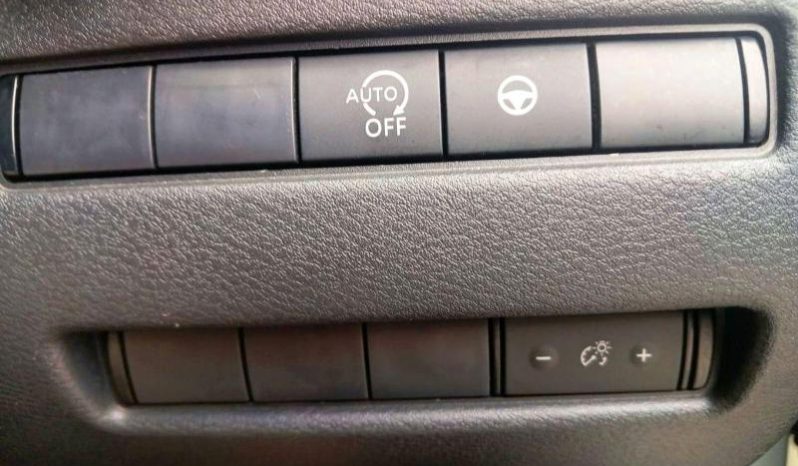 
								Nissan Qashqai 1.3T Acenta Xtronic 2-Tone full									