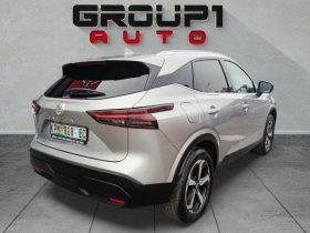 Nissan Qashqai 1.3T Acenta Xtronic 2-Tone