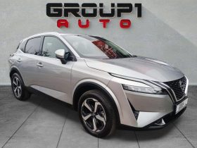 Nissan Qashqai 1.3T Acenta Xtronic 2-Tone