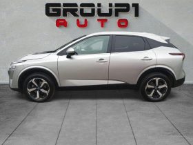 Nissan Qashqai 1.3T Acenta Xtronic 2-Tone