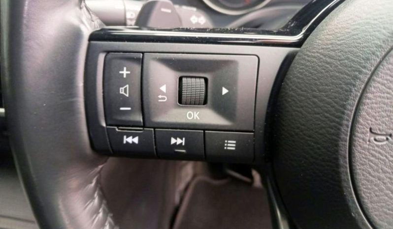 
								Nissan Qashqai 1.3T Acenta Xtronic 2-Tone full									