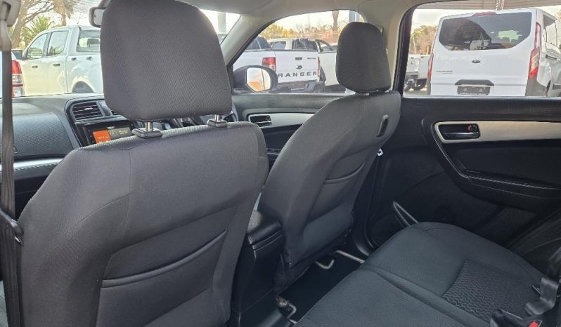 
								Toyota Urban Cruiser 1.5 Xr full									
