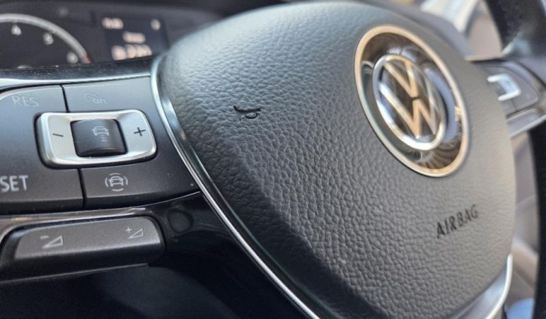 
								Volkswagen T-Roc 1.4 Tsi Design Tiptronic full									