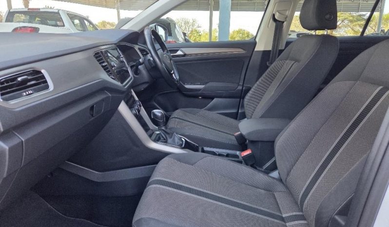 
								Volkswagen T-Roc 1.4 Tsi Design Tiptronic full									