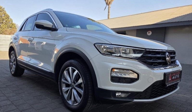 
								Volkswagen T-Roc 1.4 Tsi Design Tiptronic full									