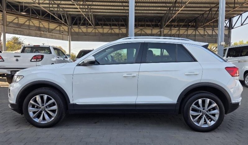 
								Volkswagen T-Roc 1.4 Tsi Design Tiptronic full									
