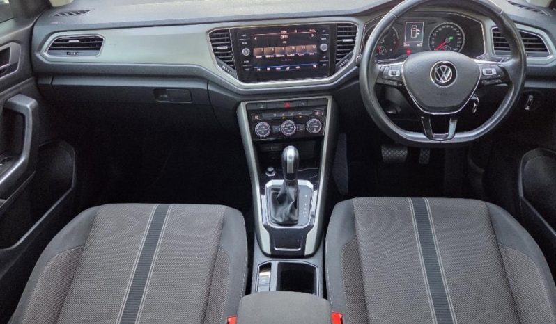 
								Volkswagen T-Roc 1.4 Tsi Design Tiptronic full									