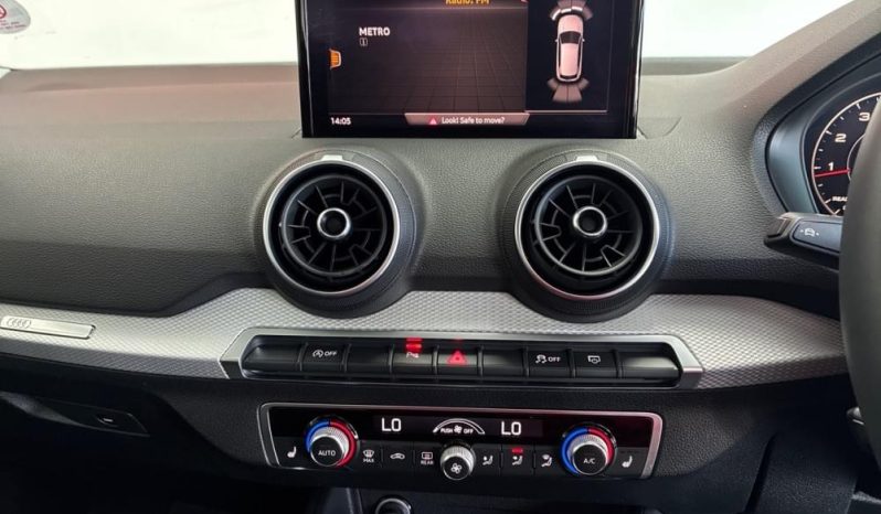 
								AUDI Q2 35 TFSI URBAN EDITION full									