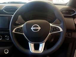 
										Nissan Magnite 1.0T Acenta full									
