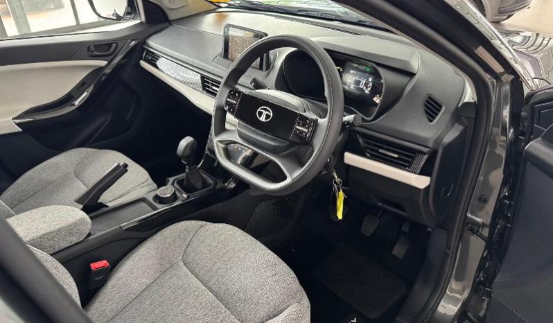 
								Tata Curvv 1.2T Pure Plus full									