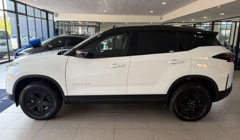 
								TATA HARRIER HARRIER 2.0TD FEARLESS + A/T full									
