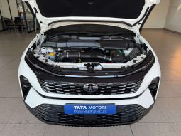 
										TATA HARRIER HARRIER 2.0TD FEARLESS + A/T full									