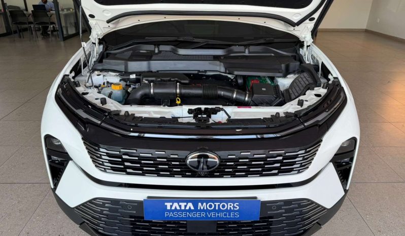 
								TATA HARRIER HARRIER 2.0TD FEARLESS + A/T full									
