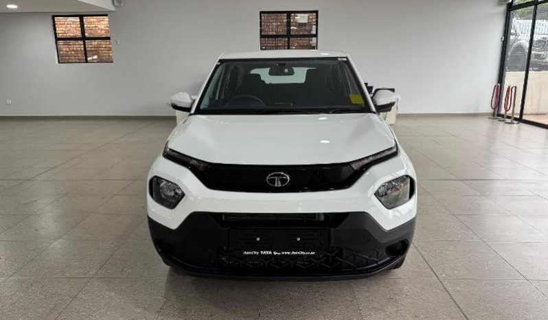 
								Tata Punch 1.2 Adventure full									