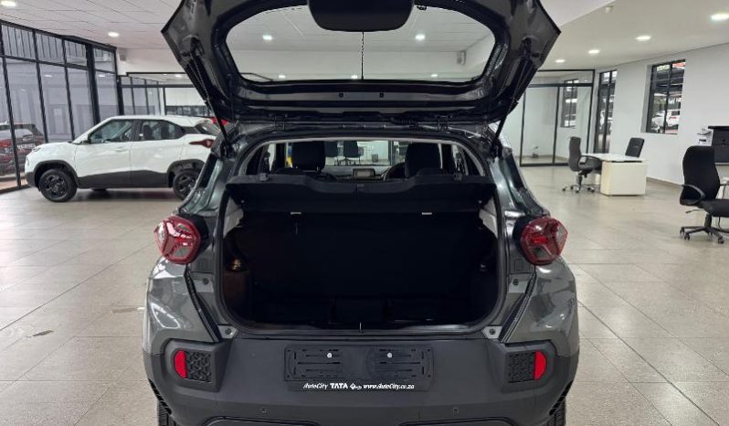 
								Tata Punch 1.2 Adventure full									