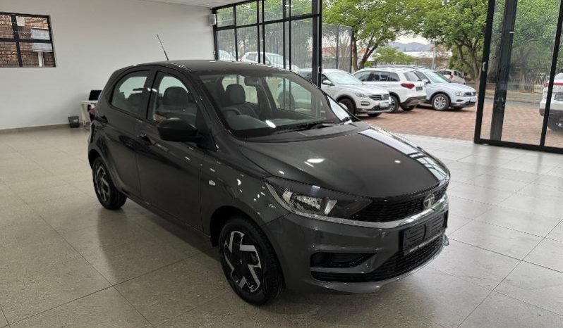 
								Tata Tiago 1.2 Xm full									