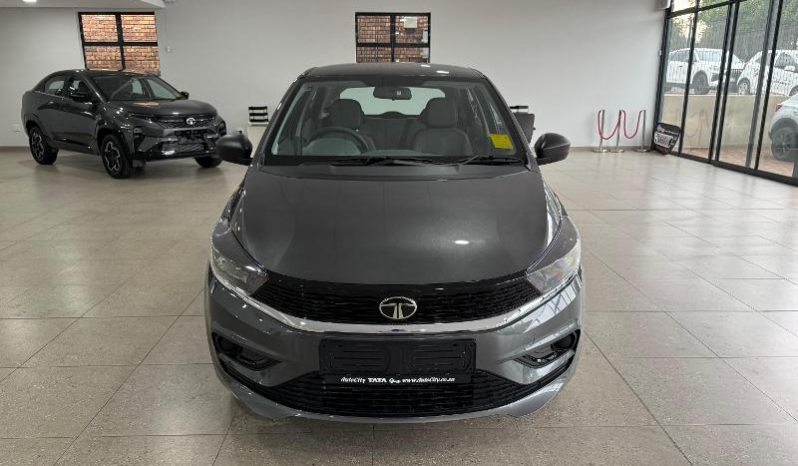 
								Tata Tiago 1.2 Xm full									