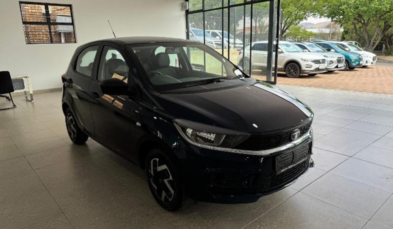 
								Tata Tiago 1.2 Xm full									
