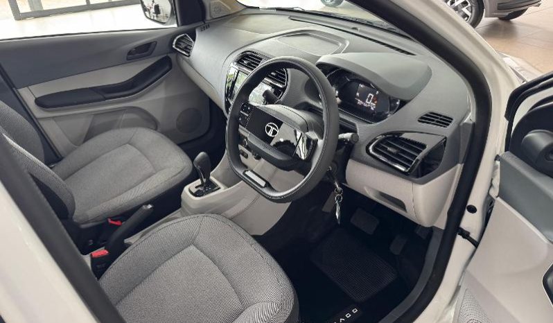 
								Tata Tiago 1.2 Xt Amt full									