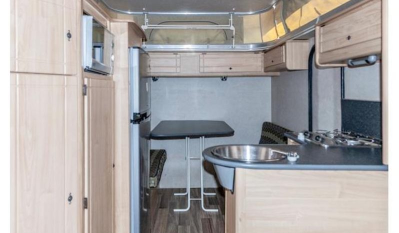 
								Caravan Gypsey Regal full									
