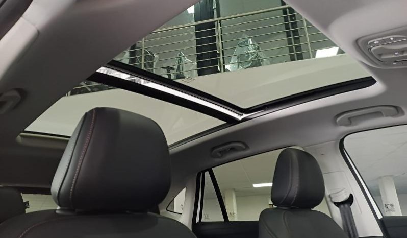 
								MG Hs 1.5T Luxury At full									