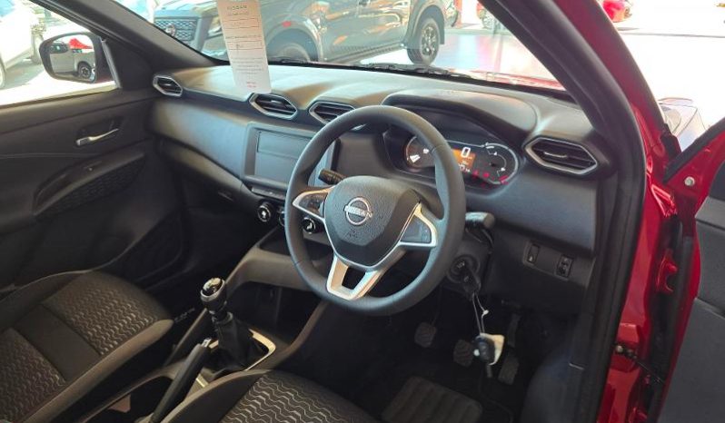 
								Nissan Magnite 1.0 Visia full									