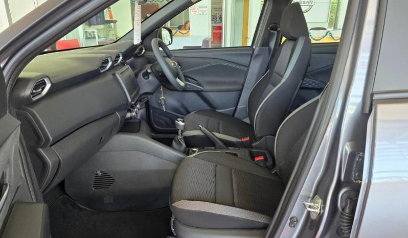 
								Nissan Magnite 1.0 Visia full									