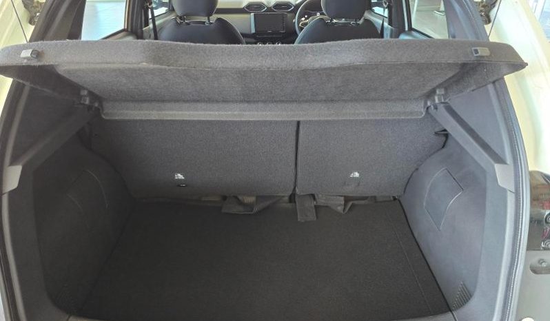 
								Nissan Magnite 1.0 Visia full									