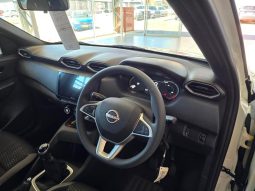 
										Nissan Magnite 1.0 Visia full									