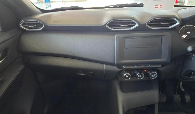 
								Nissan Magnite 1.0 Visia full									