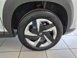 
										Nissan Magnite 1.0 Visia At full									