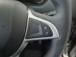 
										Nissan Magnite 1.0 Visia At full									