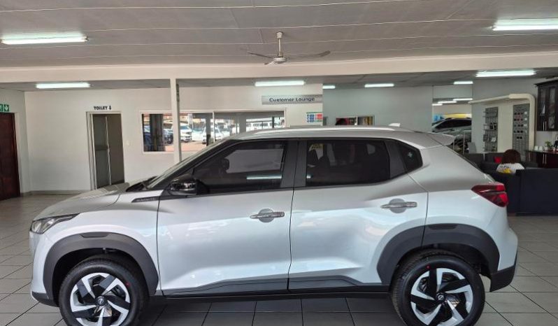 
								Nissan Magnite 1.0 Visia At full									