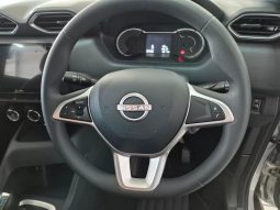 
										Nissan Magnite 1.0 Visia At full									