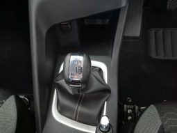 
										Nissan Magnite 1.0 Visia At full									