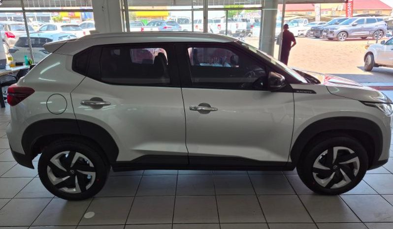 
								Nissan Magnite 1.0 Visia At full									