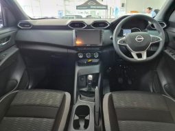 
										Nissan Magnite 1.0 Visia At full									